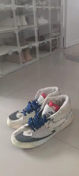 Sepatu  Nike Kanvas