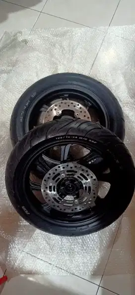 Velg & ban motor Honda PCX