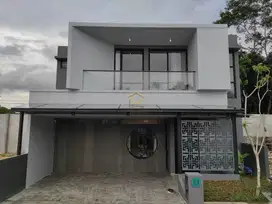 RUMAH MEWAH SIAP HUNI DEKAT SLEMAN CITY HALL
