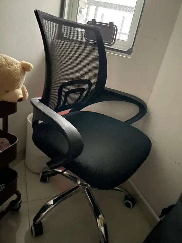 chair - kursi untuk kerja