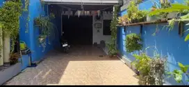 Rumah Pinggir Rel Sentuhan Unik di Tengah Kota Jakarta Selatan