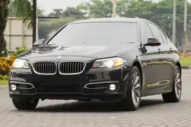 Boss is You! BMW 520i Luxury F10 LCI 2017 Low Odo