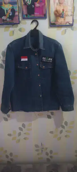 Jaket levis gojek