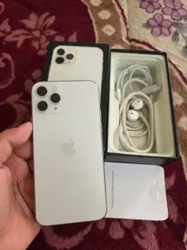 iPhone 11 pro 256gb mulus like new,istimewa,lengkap fulset