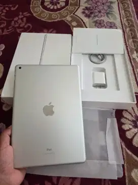 ipad gen 9 64gb,mulus like new fulset original,istimewa