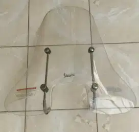 Windshoeld Vespa Sprint dan S
- Orisinil Brand Vespa Piaggiio