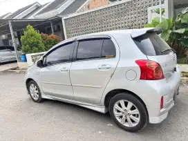 YARIS type S 2012