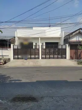 Di Sewakan Ruang Usaha 1 Lantai Gandeng 2 di Karawaci Tangerang
