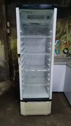 Showcase polytron