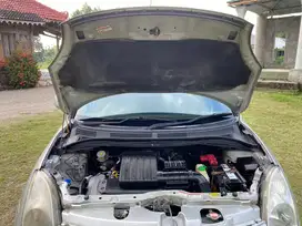 Suzuki Swift 2010 Bensin
