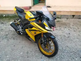 Di jual yamaha R15 2018