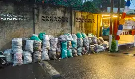 Puing Beton Gratis sekitar 100 karung angkut sendiri