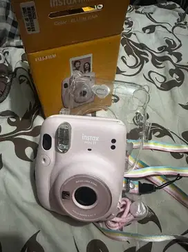 Kamera Instax mini 11
