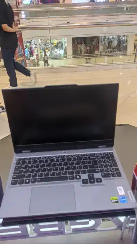 LAPTOP LENOVO LOQ INTEL CORE I5 BISA UPGRADE RAM PROMO 1X GRATIS