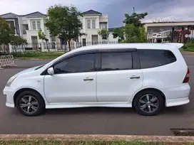 Nissan Grand livina 2012 Bensin