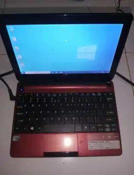 Notebook Acer merah kondisi masih OKE, minus batre aja