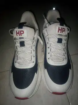 Sepatu hush puppies magnum UK 42