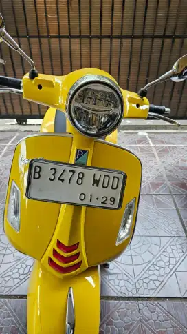 Jual motor vespa GTS 1 get 150 ABS 155Cc