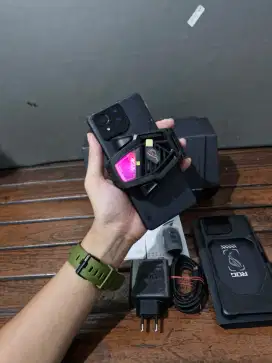 Asus Rog phone 8 pro Ultimate ram 24gb/1TB tertinggi