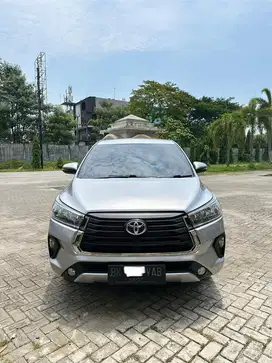 Innova Reborn 2022 G Diesel Matic