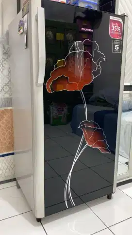 KULKAS POLYTRON