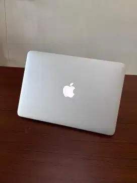 MACBOOK PRO 2015 13INCH 8/512