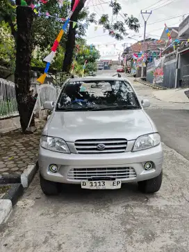 Daihatsu Taruna csx 2000
