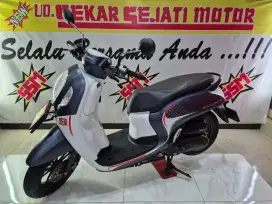 Scoopy fashion kontak remot