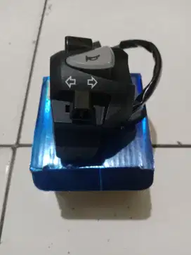 Saklar kiri vario 125/150 new 2018 up