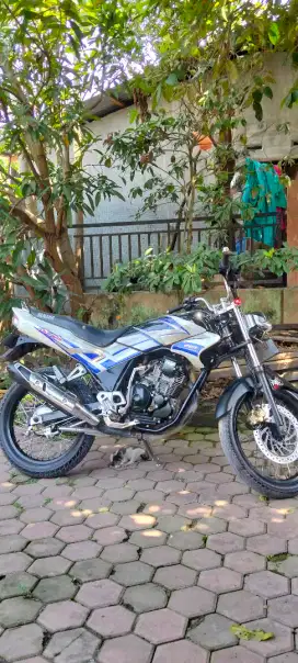 Dijual si GANTENG STEKO, Yamaha scorpiio 2011.