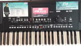 Keyboard KORG PA300