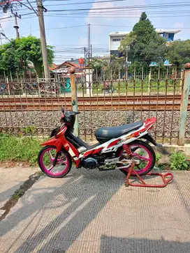YAMAHA F1zr Mulus Komplit