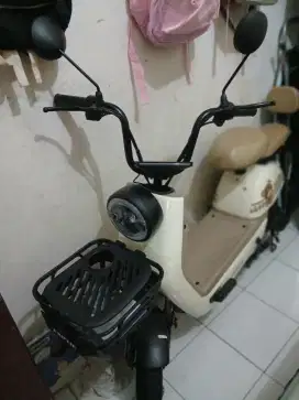 Sepeda listrik exotic veloce v3