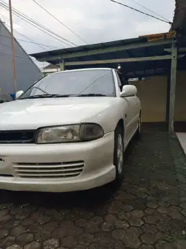 Mitsubishi Lancer GLXi asi putih dari lahir