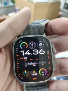 Apple Watch Ultra 2 (2nd Gen) 49 mm Titanium - Like New, Murah!