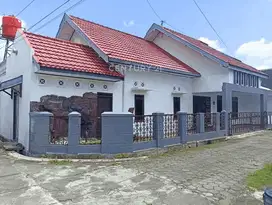 Disewakan rumah kosongan di Jl Sulawesi dekat UGM