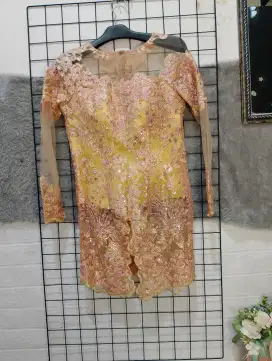 Kebaya atasan saja