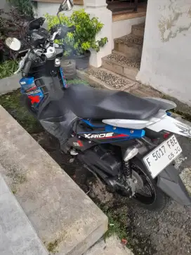YAMAHA X--RIDE 115 th 2017 F kab biru putih pajak panjang