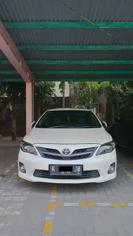 Toyota Corolla Altis 2.0 V 2011