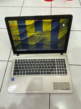 Laptop Asus X540NA
Ram 4GB/HDD 500GB
