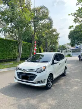 Daihatsu Sigra R Matic 2017
