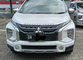Xpander Cross package premium