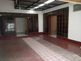 Disewakan Ex Rumah Makan Strategis Di Sayap Pelajar Pejuang