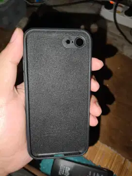 casing iPhone 8, SE 2020