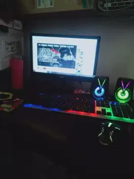 Satu set komputer siap pake