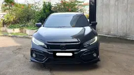 Honda civic rs hatchback turbo 2021 hitam