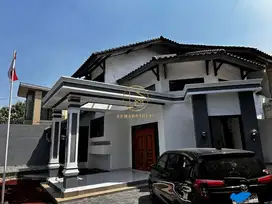 Rumah 2Lt Siap Huni dan Paviliun Akses Jln 2 Mobil Bambu Apus Jaktim