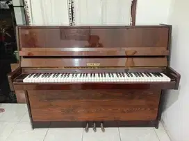 Piano Petrof Buatan Cekoslovakia