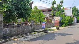 Rumah tua hitung tanah di Rawamangun 261m2, Rp 15jt/m2, dibawah pasar