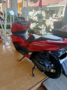 pcx 160cc merah metalic